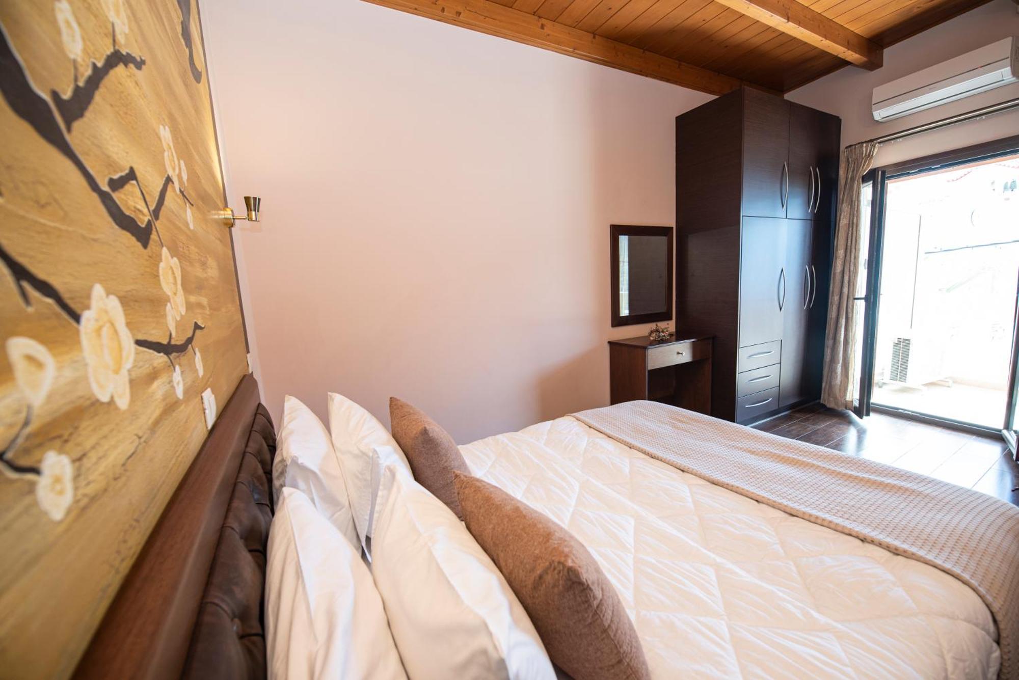 Ostrella Hotel - Luxury Rooms Mýtikas 외부 사진
