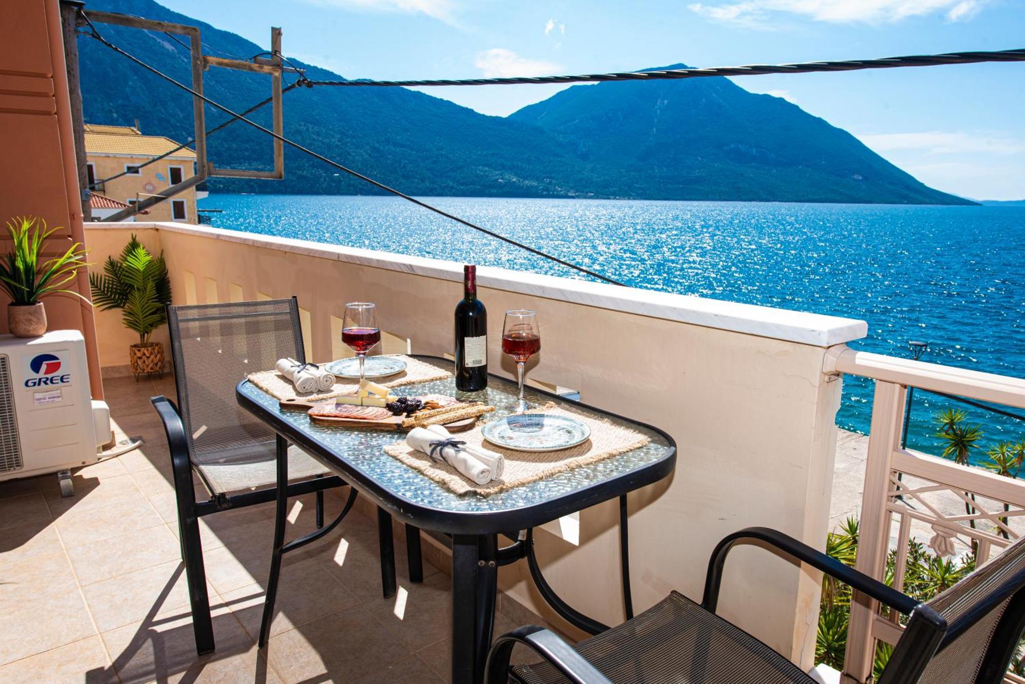 Ostrella Hotel - Luxury Rooms Mýtikas 외부 사진